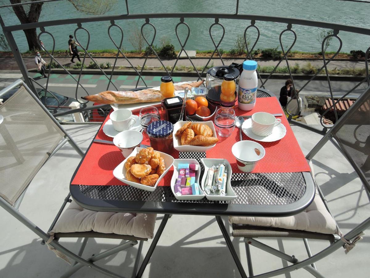 Les Pingouins De La Marne Bed & Breakfast Le Perreux-Sur-Marne Exterior foto