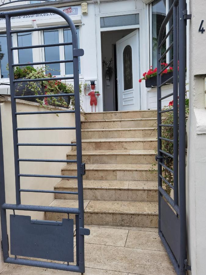 Les Pingouins De La Marne Bed & Breakfast Le Perreux-Sur-Marne Exterior foto