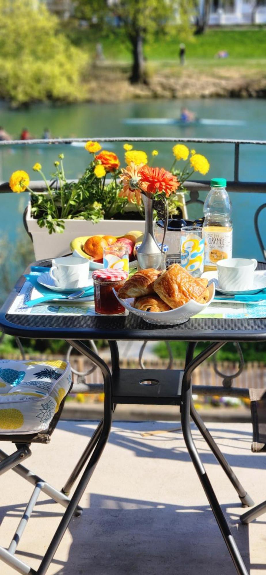 Les Pingouins De La Marne Bed & Breakfast Le Perreux-Sur-Marne Exterior foto